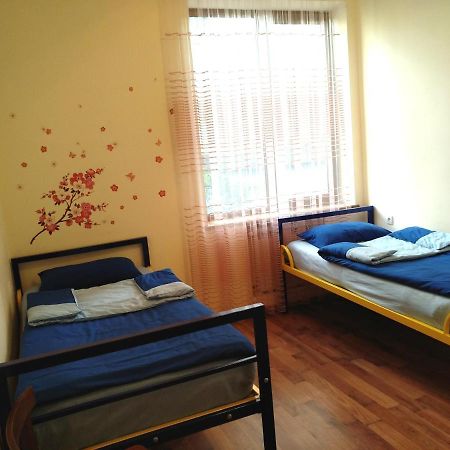 Shat Lav Hostel Yerevan Exterior photo
