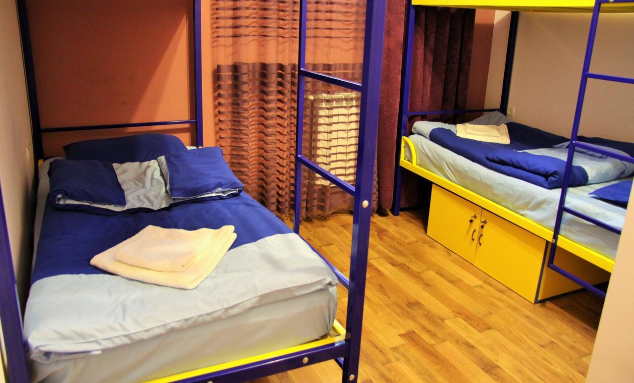 Shat Lav Hostel Yerevan Exterior photo