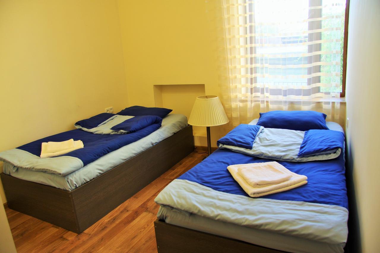 Shat Lav Hostel Yerevan Exterior photo