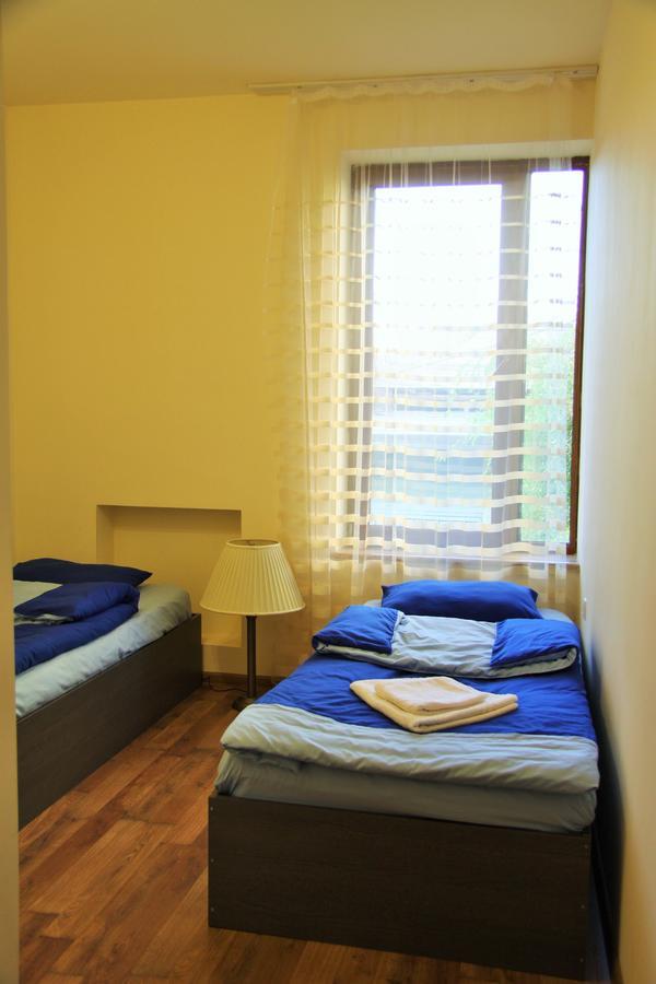 Shat Lav Hostel Yerevan Exterior photo